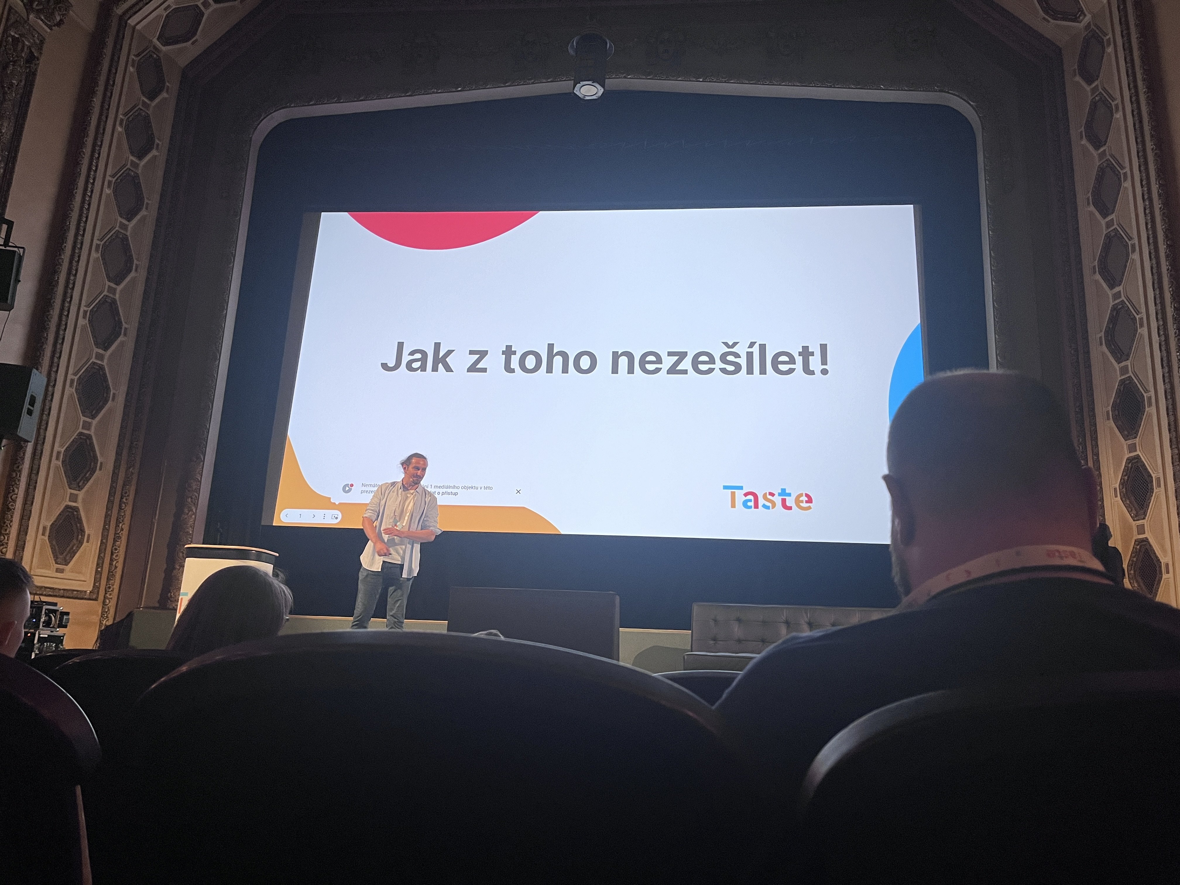 jak_z_toho_nezesilet